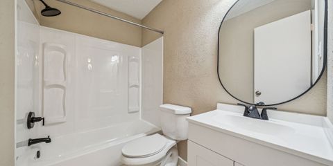 21-web-or-mls-6374 Peacock Hills Dr, Houston, TX 7703-021.jpg