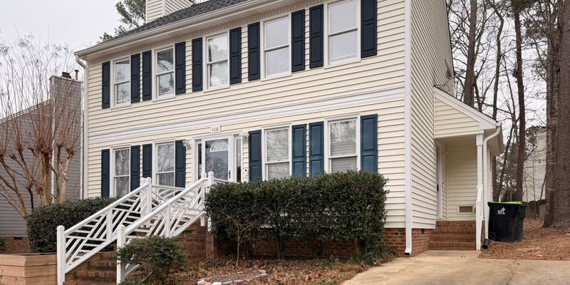 Morrisville House: 110 Waltons Creek Rd