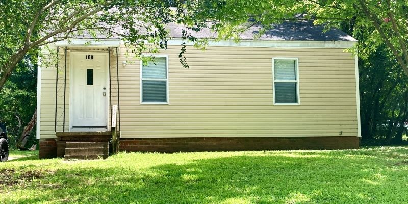 Jackson House: 108 Muse St