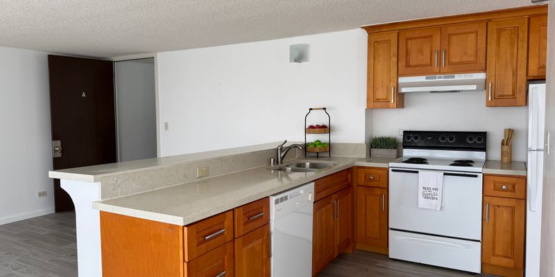 Honolulu Apartment: 2525 Date St