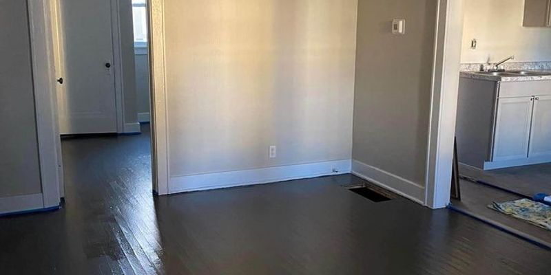 Marion Apartment: 299 N State St