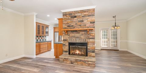 Living Room 2.jpg