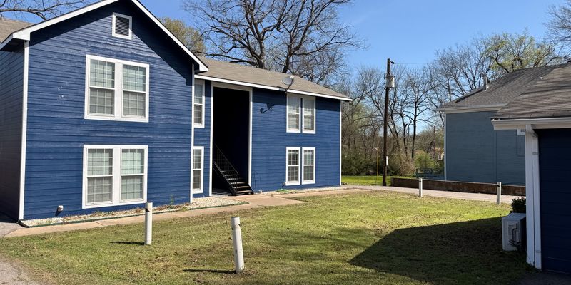 Commerce Apartment: 1312 Greenville St