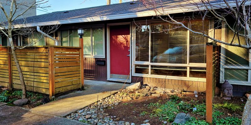 Portland Townhome: 2831-2837 SW Troy St
