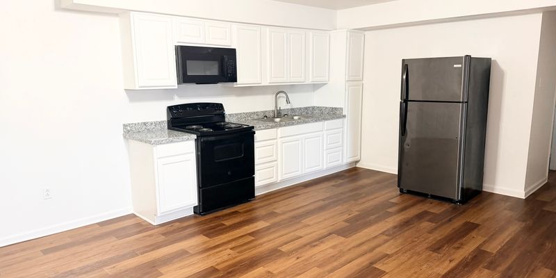 Chalmette Apartment: 3321 Laplace St