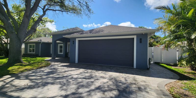 Clearwater House: 2223 Barbara Dr