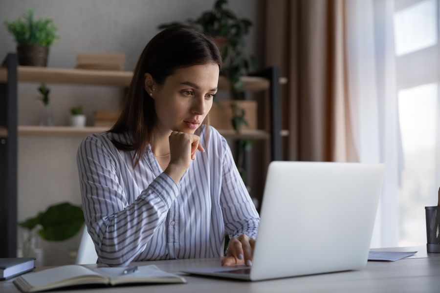 Why is It Essential to Check Up on Tenant Credit History? Infographic