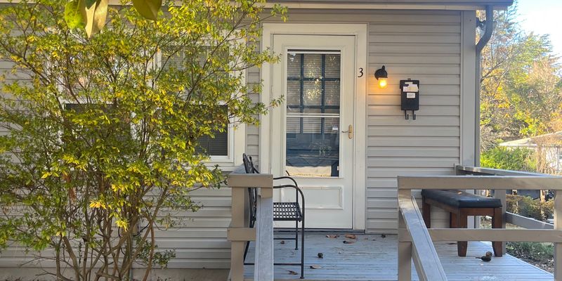 Southern Pines Apartment: 310 N Bennett St