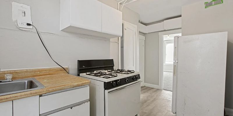 Baltimore Apartment: 2550 W Lombard St
