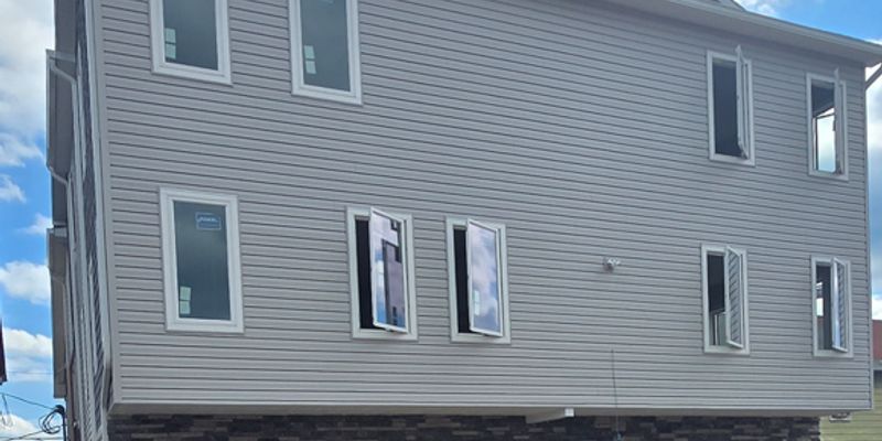 Quakertown Apartment: 20 Front St