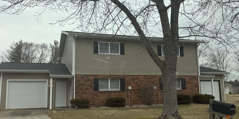 Effingham Apartment: 14102 Southwind Dr