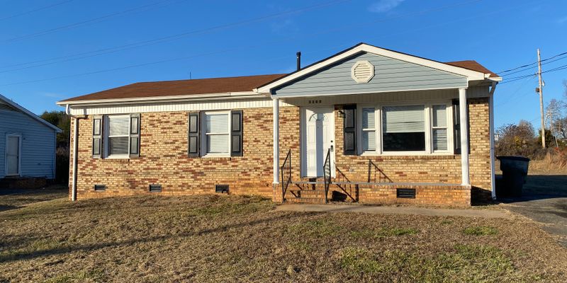 Gastonia House: 3200 Northwynn Dr