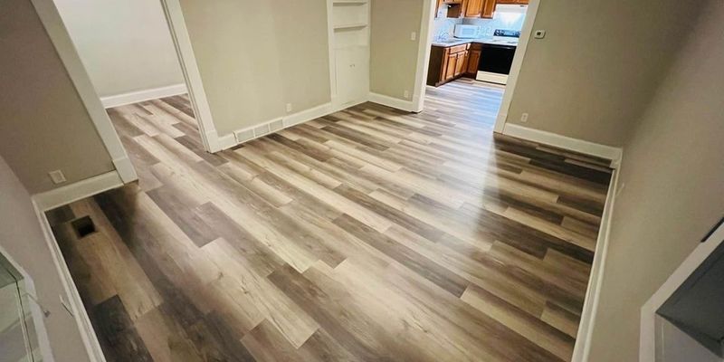 Readlyn Apartment: 136 Main St