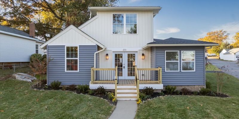 Pasadena House: 250 Glenwood Rd