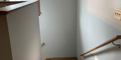 Stairway top 1.jpg