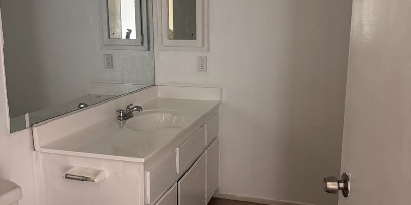 Apple Valley Apartment: 13584 Yakima Rd