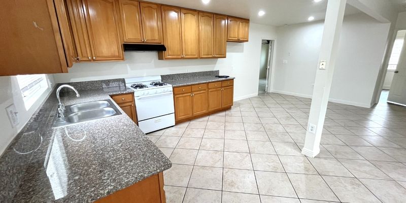 Colton House: 1656 Bryn Mawr Ct