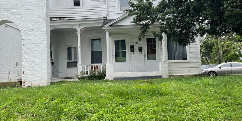 Tiffin House: 29 Clinton Avenue