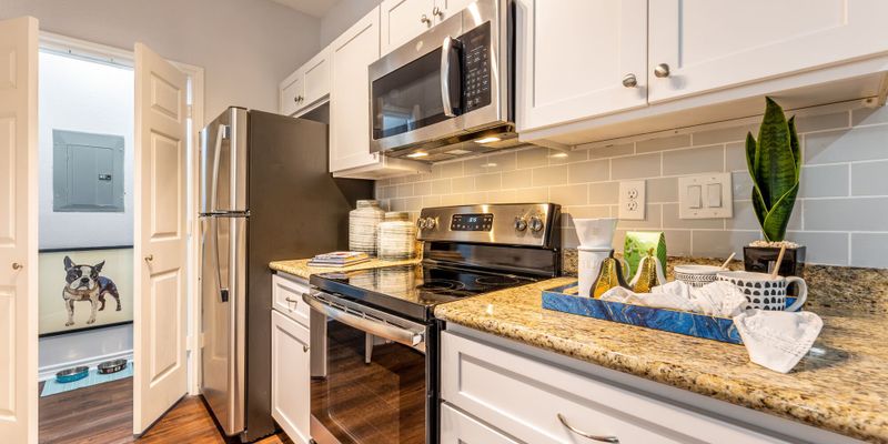 Houston Apartment: 17003 Sugar Pine Dr