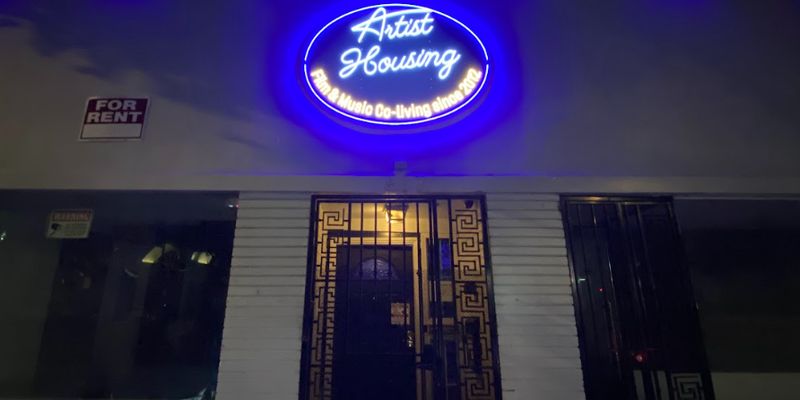 Los Angeles Residence Hall: 807 South Flower Street