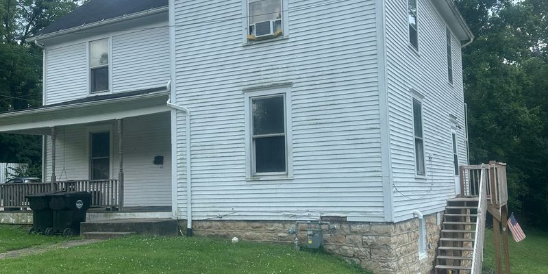 Wilmington Apartment: 432 W Main St