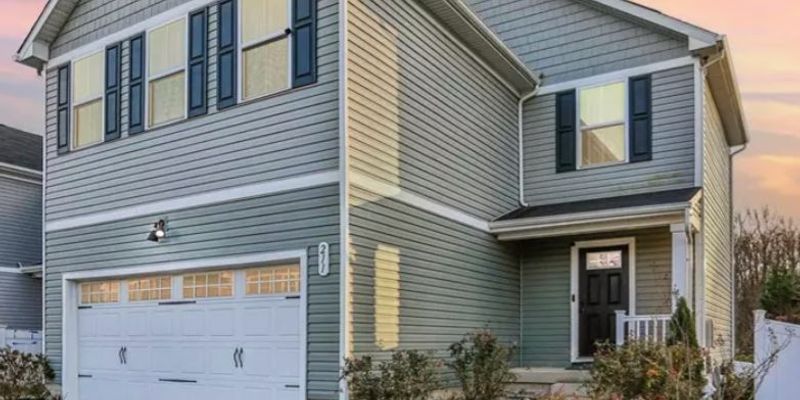 Glen Burnie House: 211 Green Ridge Ln