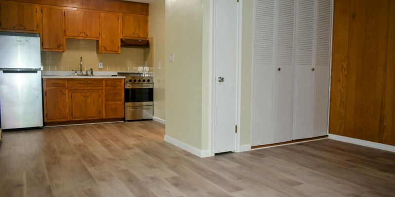 Ledyard Apartment: 1550 CT-12