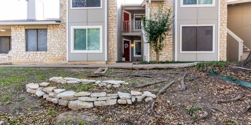 Austin House: 1740 Timber Ridge Rd