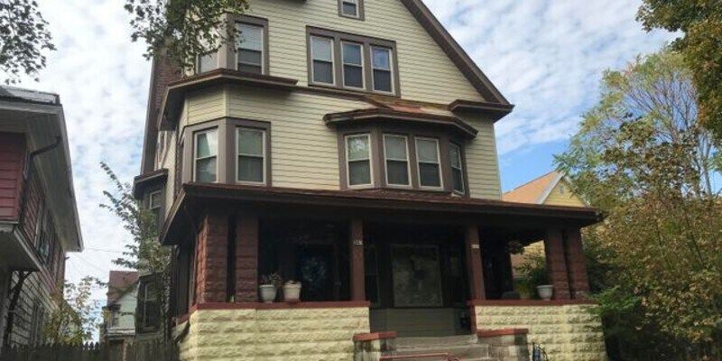 Milwaukee Apartment: 543 N 33rd St