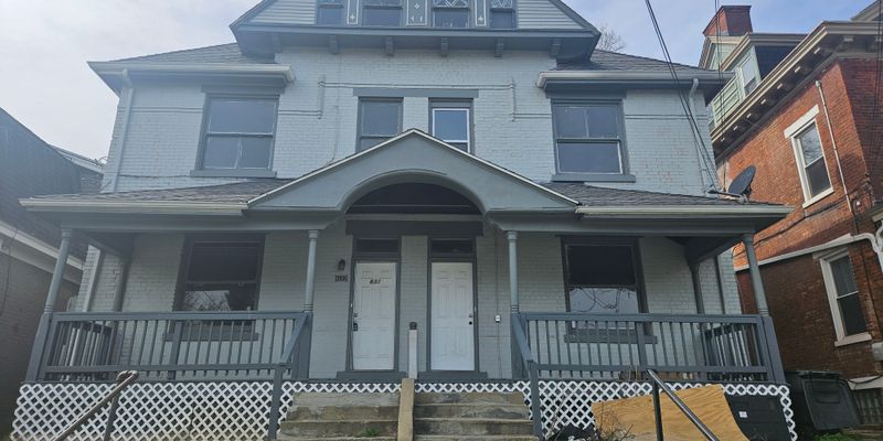 Cincinnati Multiplex: 633 Hawthorne Ave