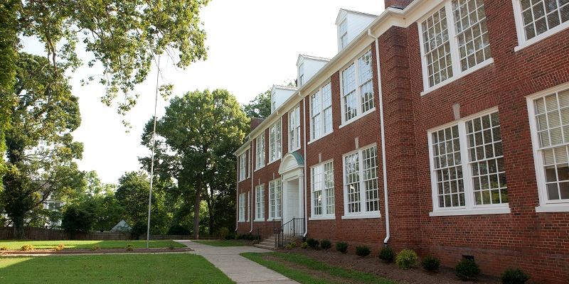 Chatham Apartment: 315 S Main St