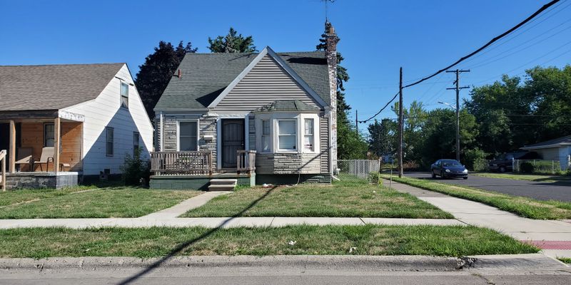 Detroit House: 16117 Lappin St