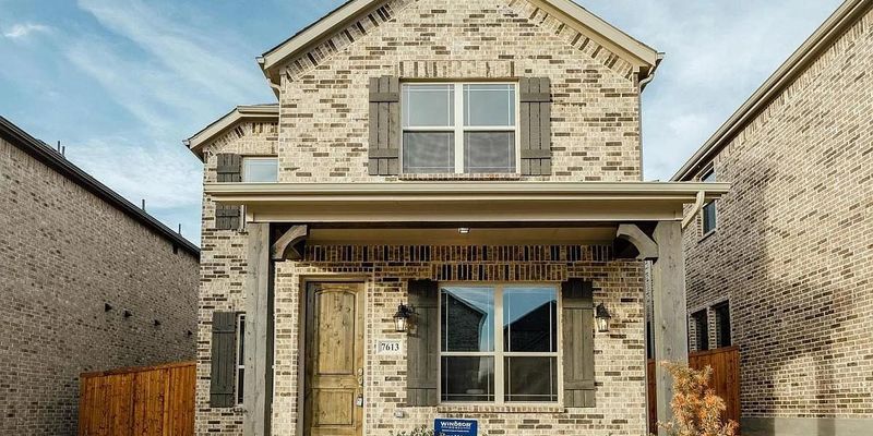 North Richland Hills House: 7613 Regal Ln
