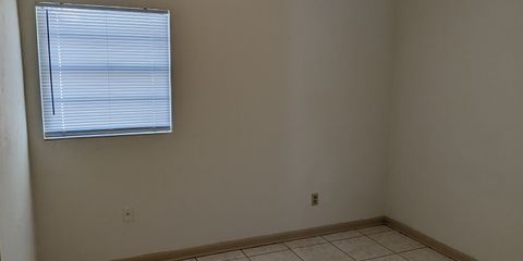 PXL_20230525_204018471.jpg PXL_20230525_204018471.jpg