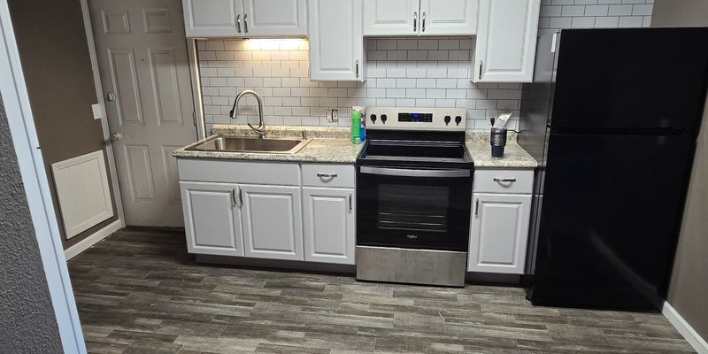 Ligonier Apartment: 216 S Cavin St