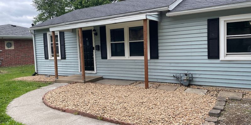Belleville House: 654 N 39th St