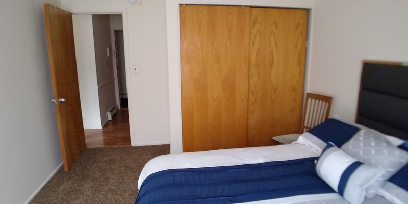 Lansing Apartment: 427 Seymour Avenue