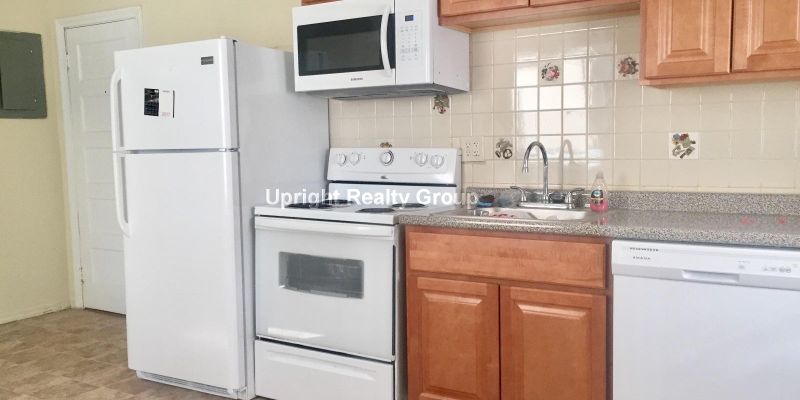 Attleboro Apartment: 16 Tappan Ave