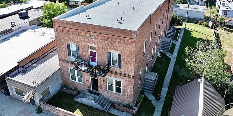 Absarokee Apartment: 10 S Woodard Ave