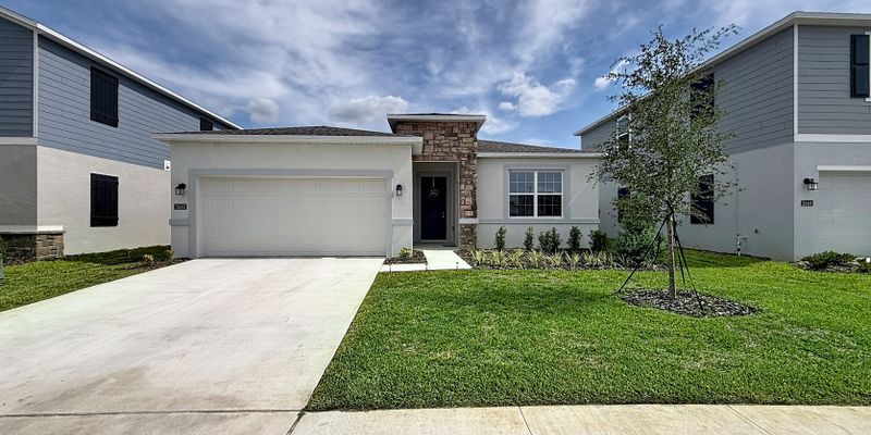Davenport House: 3660 Rolling Ridge Bend,
