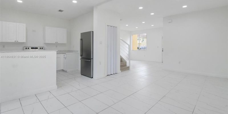 Homestead Townhome: 1543 SE 24th Ct