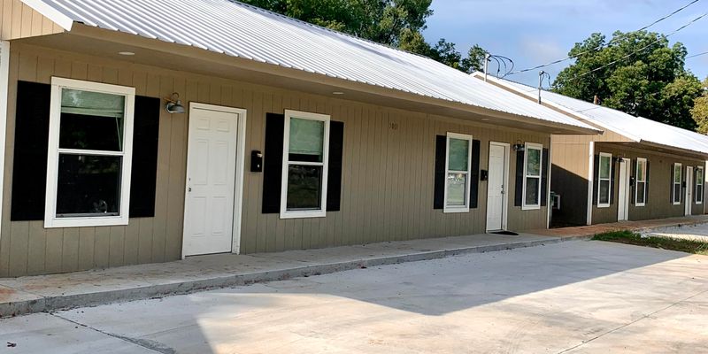 Monroe Apartment: 3401 Harvester Dr