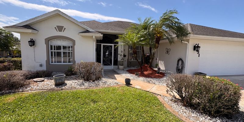 Lake Placid House: 131 Orange Rd NE