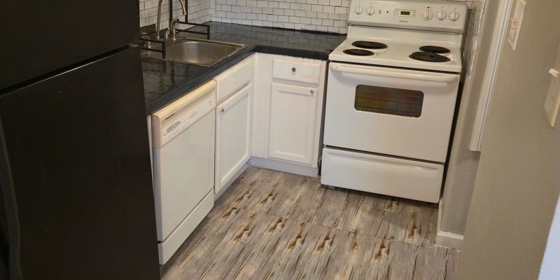 Metairie Townhome: 3708 Stefano St