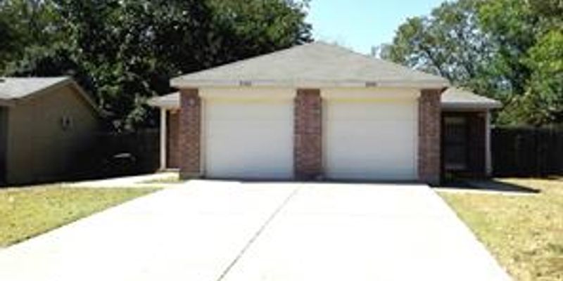 Fort Worth House: 2300 Coleman Ave