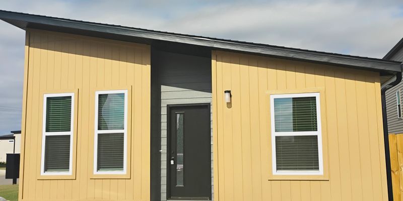 Centerton House: 951 Reading RR Ln