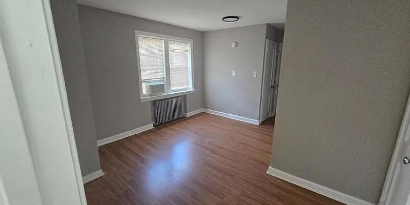 Washington House: 3204 28th St SE