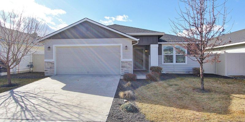 Kuna House: 3101 N Saratov Wy