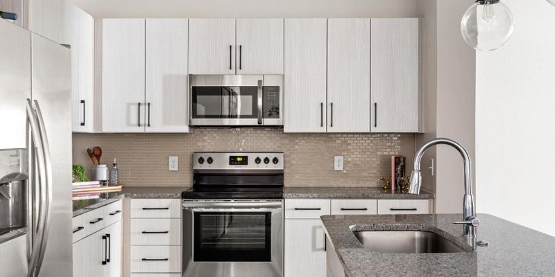 Houston Apartment: 1501 Foxlake Dr