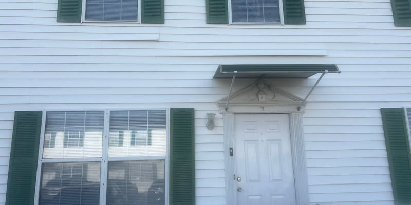 Bowling Green Apartment: 3260 Spring Hollow Ave